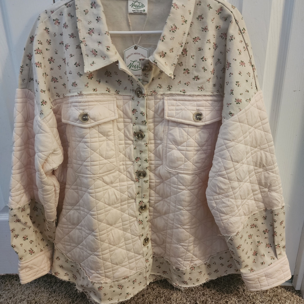 Very J Women's Floral Quilted Utility Jacket - Cream and Pink